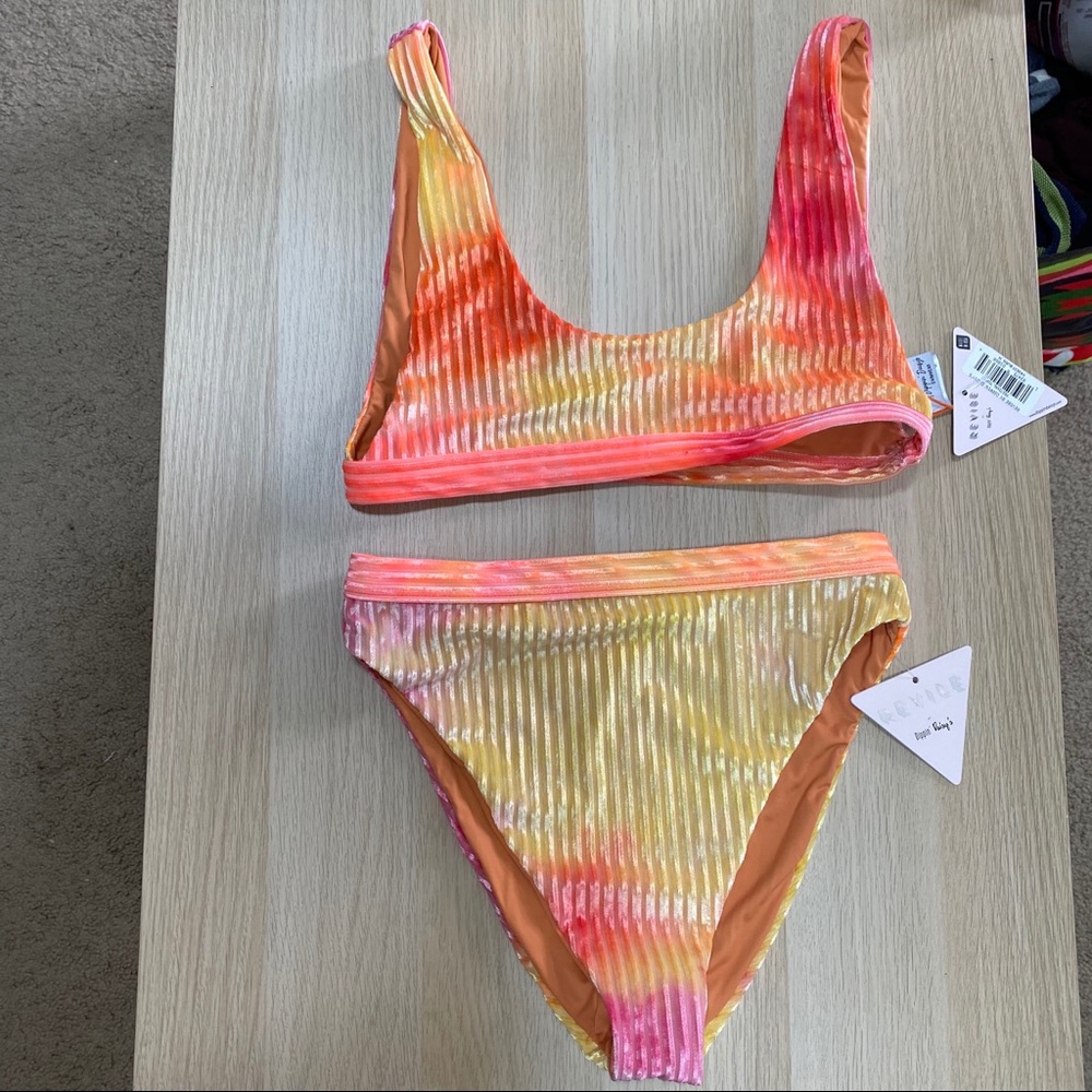 Dippin Daisy’s festival top & high waist bottoms